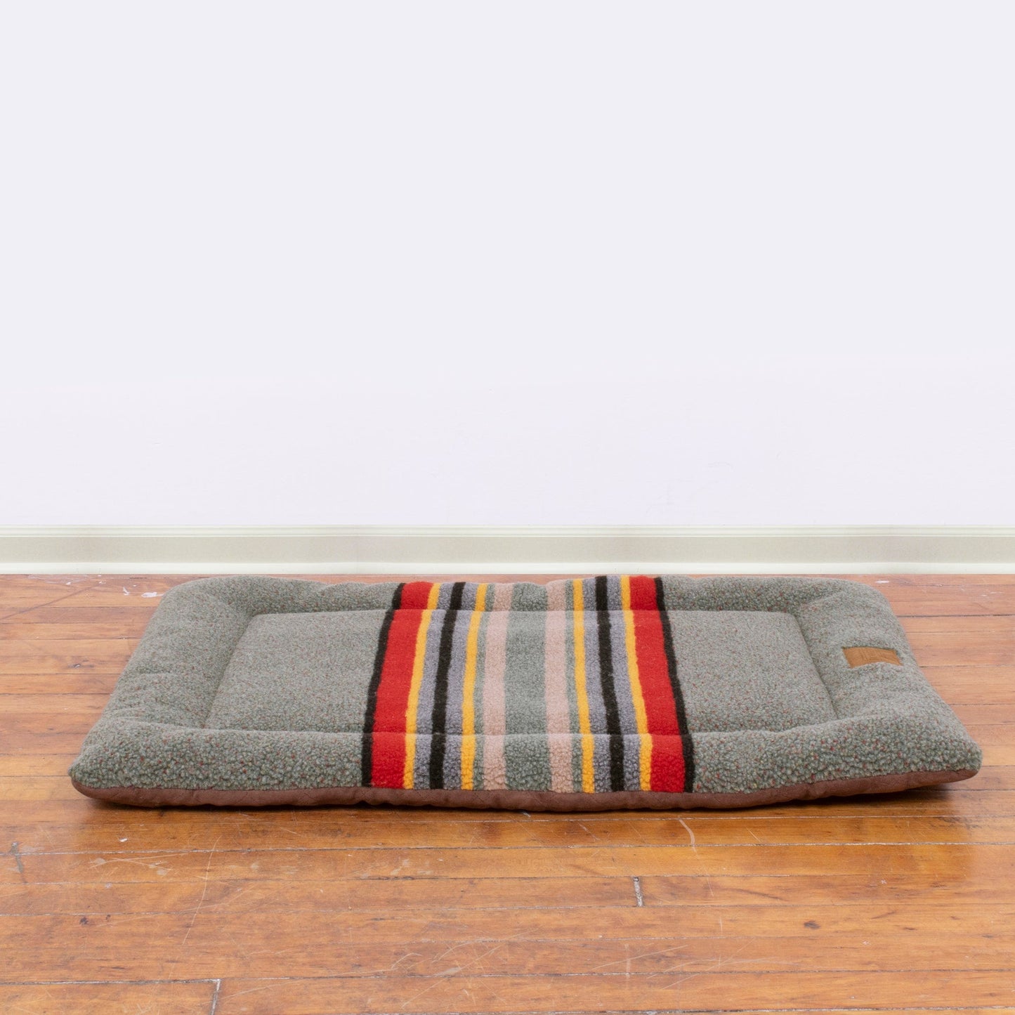 Pendleton Pet Vintage Camp Comfort Cushion - Heather Green