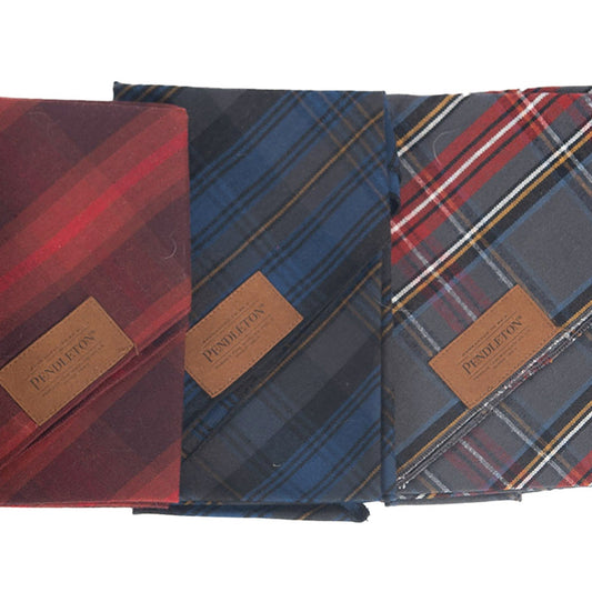 Pendleton Pet Plaid Bandana Gift Set